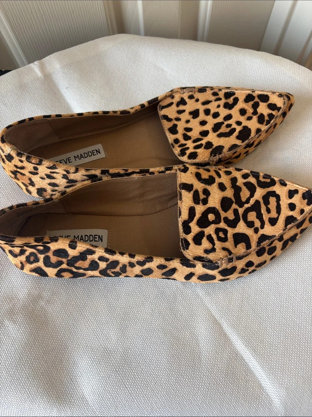 Steve Madden Leopard Print Pointed Toe Flats - Tan & Black Womens size 7.5